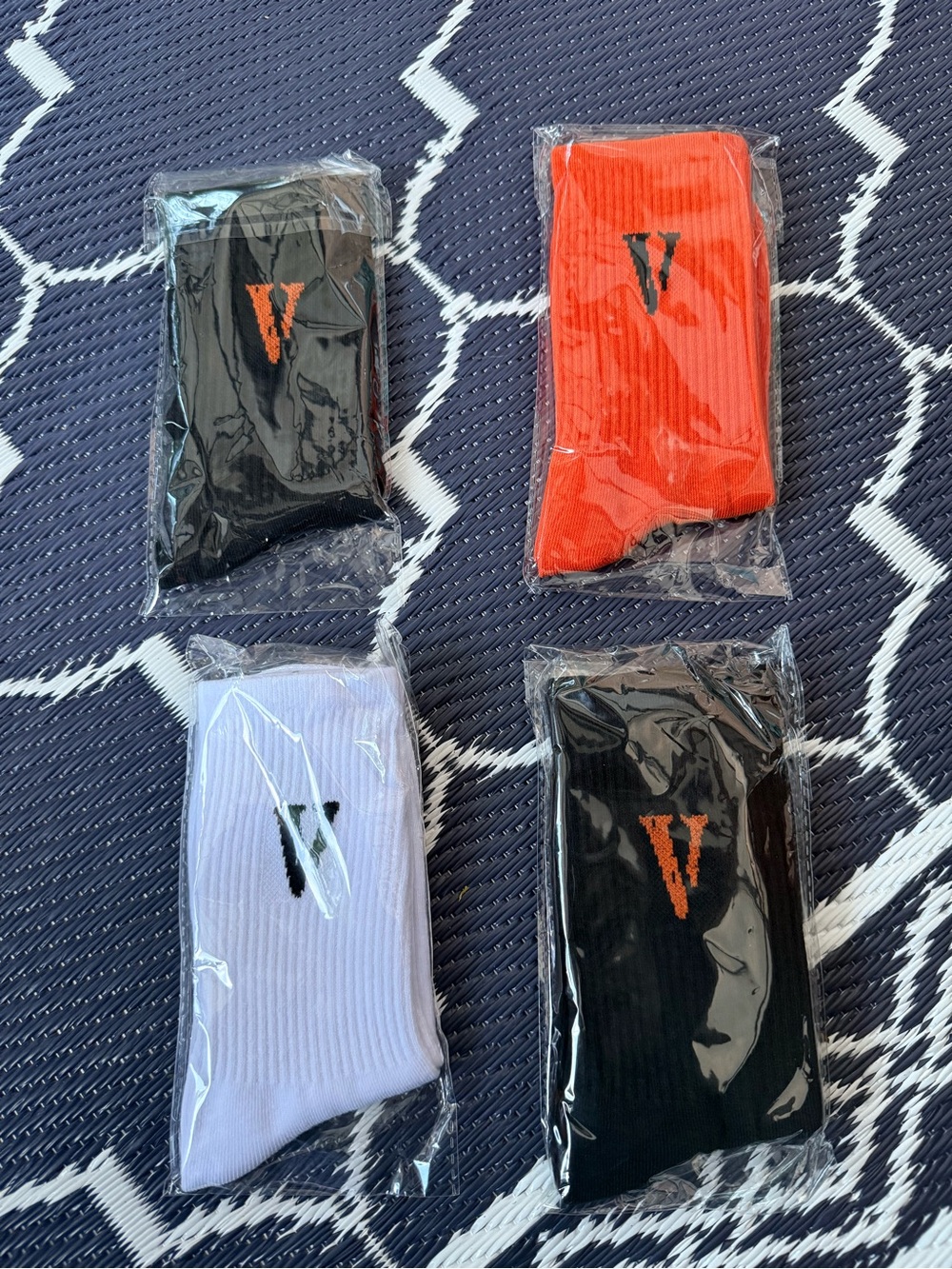 VLONE Men's Crew Socks - Black, Orange, White